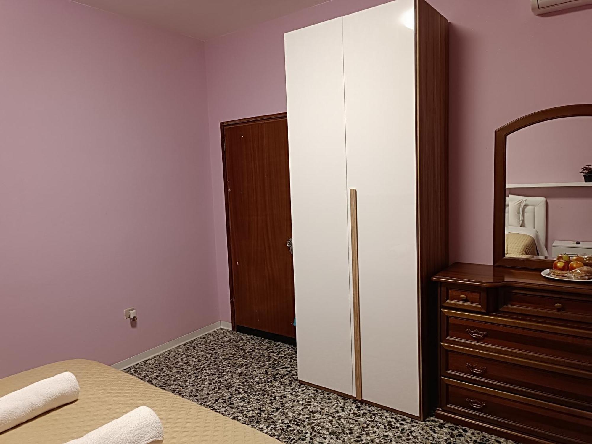 Locazione Turistica 2 Bed & Breakfast Tessera Exterior photo